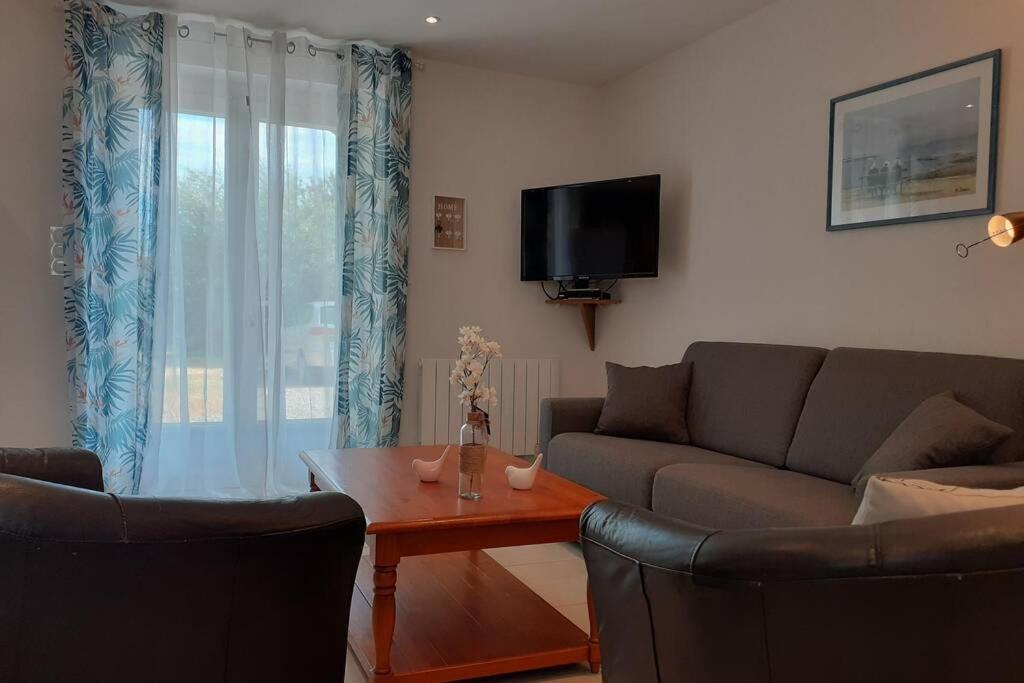Appartement 4 Pers Dans Longere A 800M De La Plage Plouhinec  Exterior photo