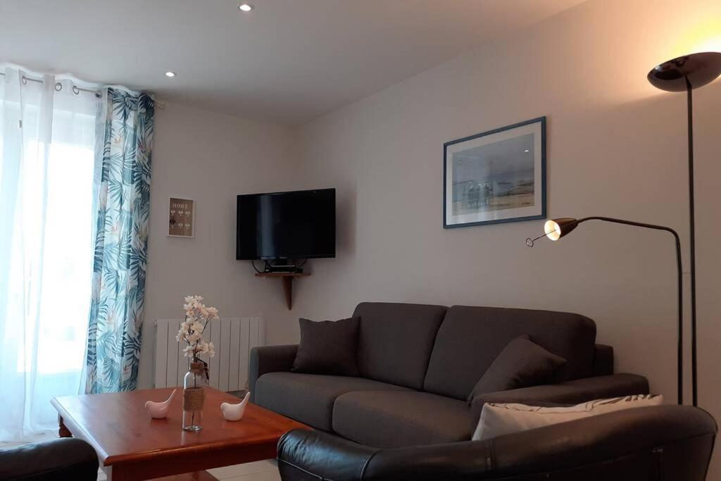 Appartement 4 Pers Dans Longere A 800M De La Plage Plouhinec  Exterior photo